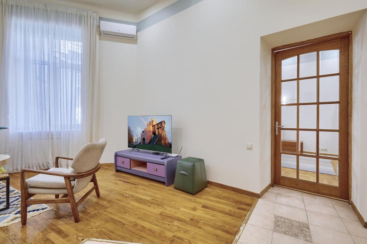 Apartments Near The Golden Gate Kiew Exterior foto
